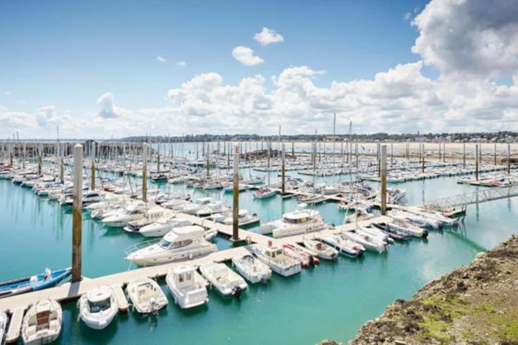 50M De La Plage: Studio Au Coeur Du Centre ! Saint-Cast-le-Guildo Exterior foto