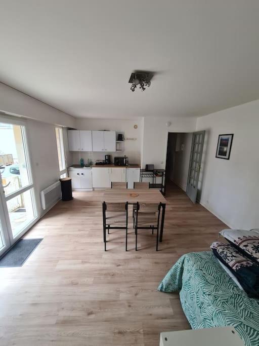 50M De La Plage: Studio Au Coeur Du Centre ! Saint-Cast-le-Guildo Exterior foto